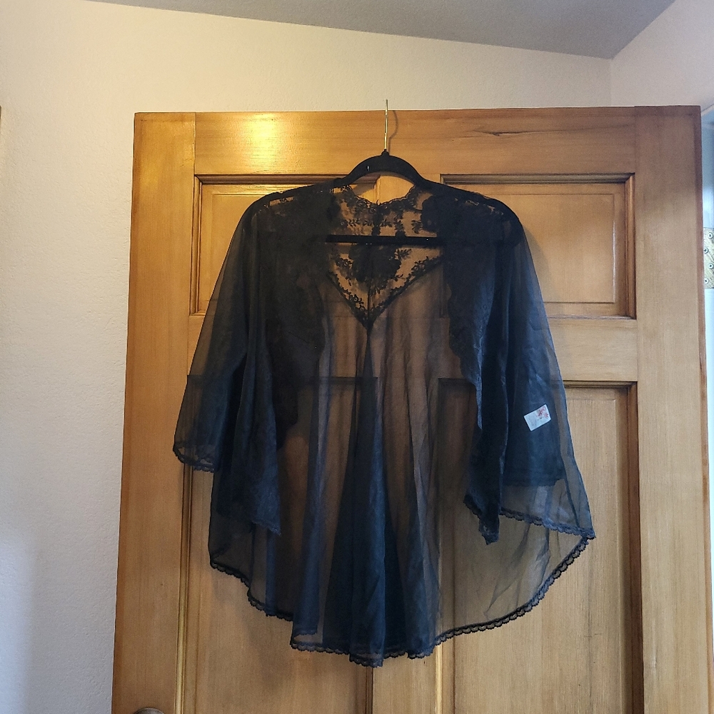 Vintage black with Lace Cover-Up S/M